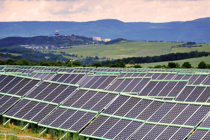 Solar Power Plant Free Stock Photo - Public Domain Pictures