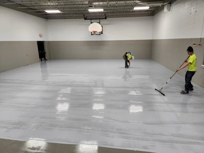 Garage floor epoxy coatings